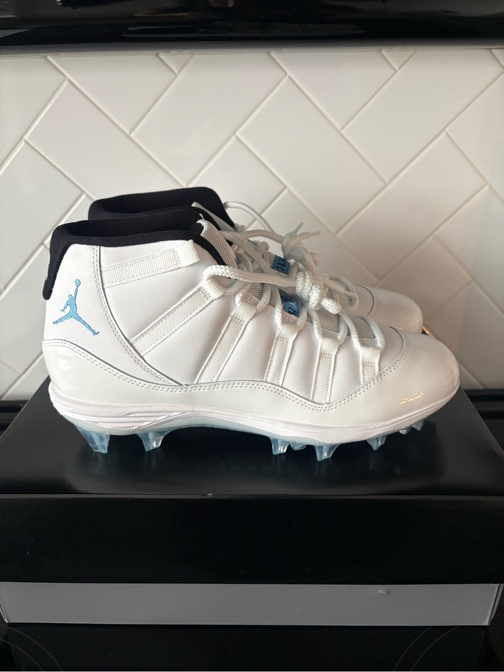 New w Box Air Jordan 11 Mid TD Football Cleats Legend Blue HM7324-104